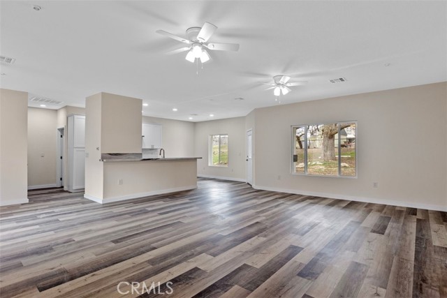 Detail Gallery Image 3 of 24 For 28551 Delaware Dr, Tehachapi,  CA 93561 - 3 Beds | 2 Baths