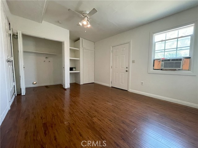 7698 Lime Avenue, Fontana CA: https://media.crmls.org/medias/e965ea8a-8c3f-4ec3-a1bc-868051de51f7.jpg