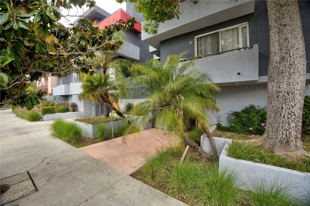 Image 3 for 5051 Rosewood Ave #205, Los Angeles, CA 90004