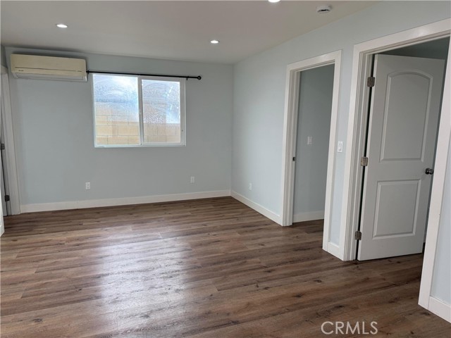 Detail Gallery Image 5 of 44 For 13105 Desmond, Pacoima,  CA 91331 - 5 Beds | 2 Baths