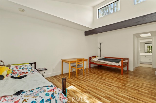 Detail Gallery Image 21 of 38 For 33 Northwoods Ln, La Crescenta,  CA 91214 - 3 Beds | 2/1 Baths