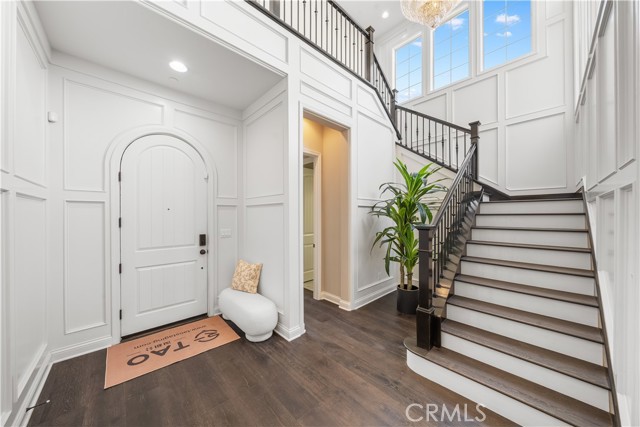 Detail Gallery Image 4 of 66 For 6005 Amora Dr, Chino Hills,  CA 91709 - 5 Beds | 4/1 Baths