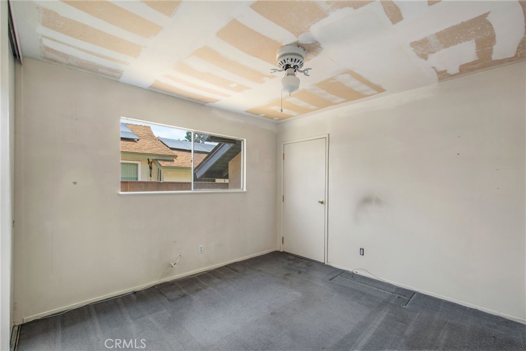 MLS #OC25221400 image #15