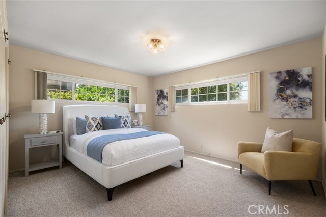 451 W FOOTHILL Boulevard, Arcadia CA: https://media.crmls.org/medias/e96897ee-dbb5-47ad-96da-066872d30d66.jpg