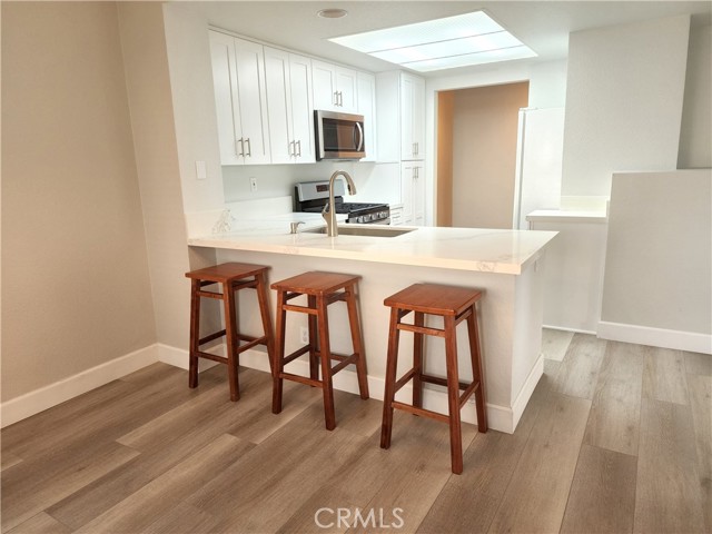 3 Baya, Rancho Santa Margarita CA: https://media.crmls.org/medias/e9690985-9b98-4358-b8b1-b573e0753d88.jpg