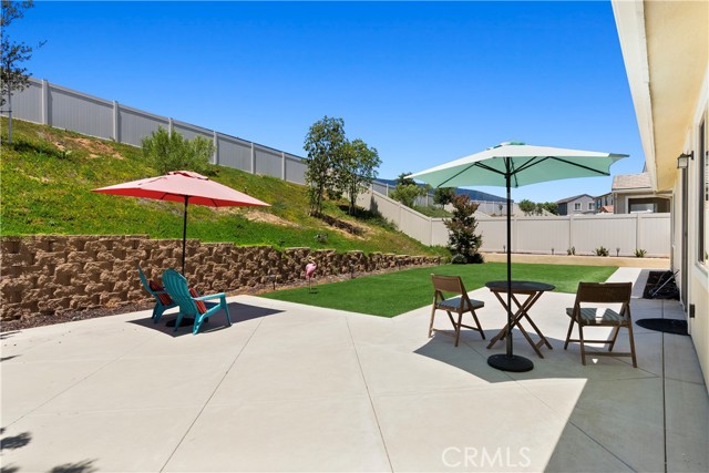 31530 Calle De Las Estrellas, Bonsall CA: https://media.crmls.org/medias/e9697908-a3c1-4fb9-8c7f-af28a4ce6569.jpg