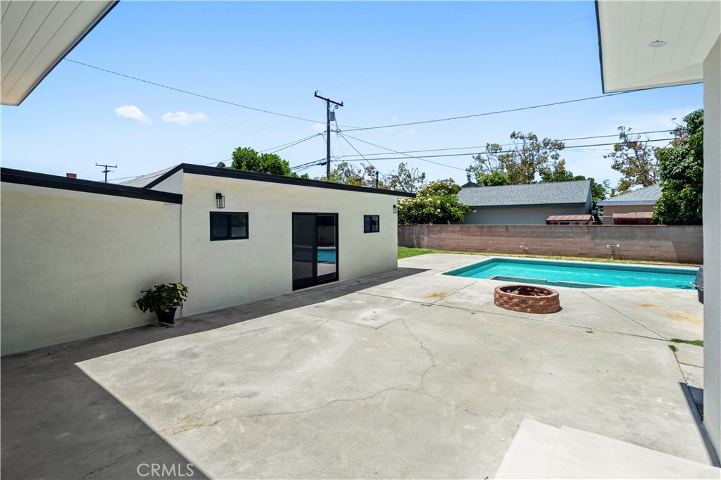 MLS #OC26151432 image #4