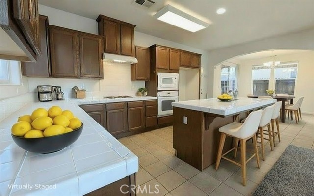 Detail Gallery Image 12 of 44 For 4361 W Artemisa, Fresno,  CA 93722 - 4 Beds | 2/1 Baths