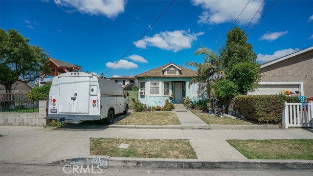 1533 E 84Th St, Los Angeles, CA 90001