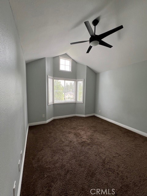 2015 Lakeridge Circle, Chula Vista CA: https://media.crmls.org/medias/e96a9c0a-2d25-439c-9096-72d81eca1629.jpg