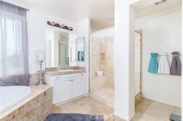 Detail Gallery Image 21 of 31 For 9575 Chandelle Way, Riverside,  CA 92508 - 6 Beds | 4/1 Baths