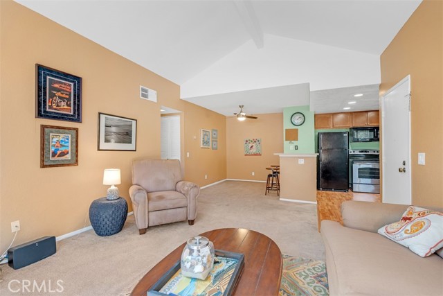 Detail Gallery Image 8 of 31 For 22795 Lakeway Dr #518,  Diamond Bar,  CA 91765 - 2 Beds | 2 Baths