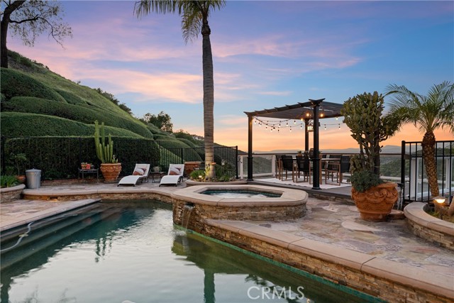 Detail Gallery Image 30 of 37 For 6121 E Breton Cir, Orange,  CA 92869 - 4 Beds | 2/1 Baths