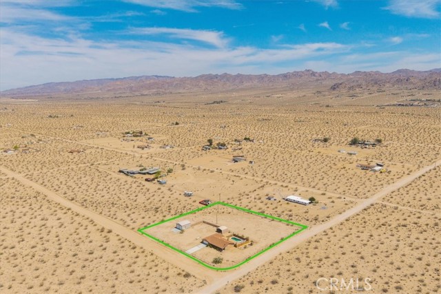63357 Uranium Road, Joshua Tree CA: https://media.crmls.org/medias/e96b9381-484b-4286-a951-c931305a4c64.jpg