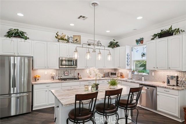 Detail Gallery Image 16 of 37 For 2488 Wailea Beach, Banning,  CA 92220 - 2 Beds | 2/1 Baths