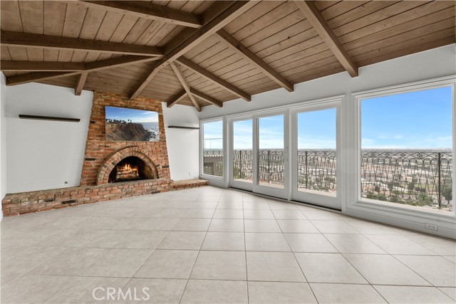 4101 Paseo De Las Tortugas, Torrance CA: https://media.crmls.org/medias/e96d1c7f-1b37-4549-a6ce-372b5e7b8753.jpg