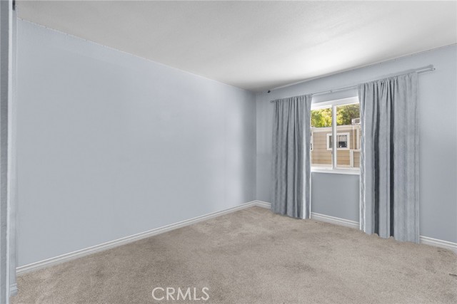31321 The Old Road, Castaic CA: https://media.crmls.org/medias/e96d8064-2379-4fb9-a651-c3e2f093ca11.jpg