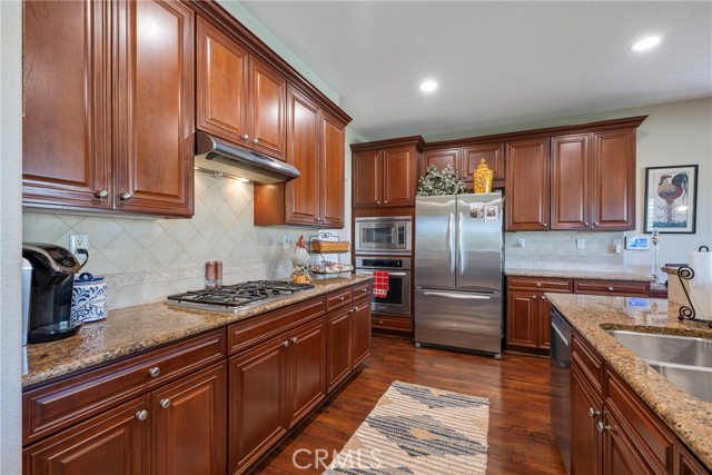 Detail Gallery Image 18 of 63 For 14286 Fairchild, Corona,  CA 92880 - 4 Beds | 2/1 Baths