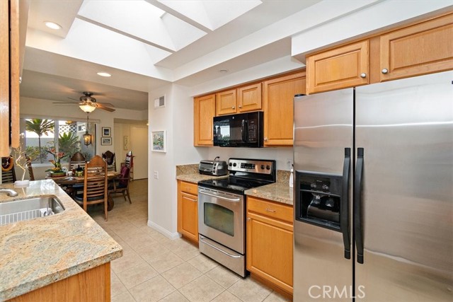 Detail Gallery Image 10 of 21 For 3470 Bahia Blanca #B,  Laguna Woods,  CA 92637 - 2 Beds | 2 Baths