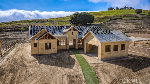 Detail Gallery Image 4 of 17 For 6631 Valle Verde Ln, San Luis Obispo,  CA 93405 - 4 Beds | 4/1 Baths