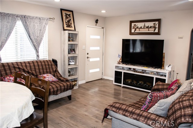 Detail Gallery Image 10 of 36 For 838 W Brockton, Redlands,  CA 92374 - 3 Beds | 1/1 Baths