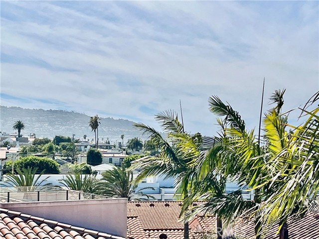 Detail Gallery Image 51 of 65 For 227 S Helberta Ave #B,  Redondo Beach,  CA 90277 - 4 Beds | 3/1 Baths