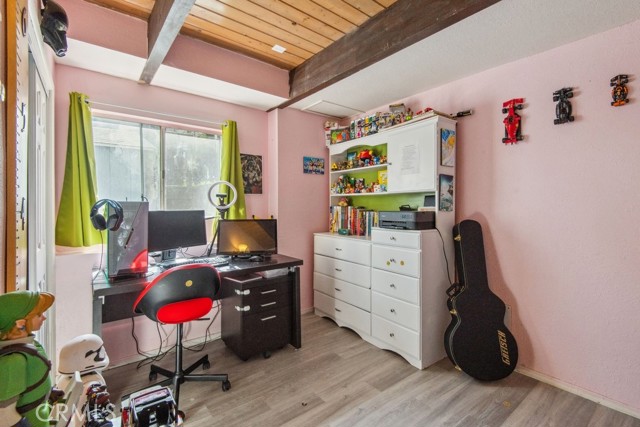 Detail Gallery Image 13 of 16 For 22868 Laurel Ln, Crestline,  CA 92325 - 3 Beds | 2 Baths