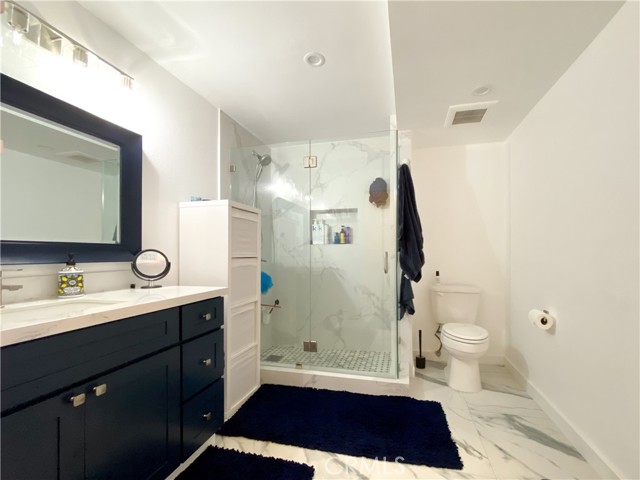 Detail Gallery Image 13 of 16 For 4772 Tiara Dr #204,  Huntington Beach,  CA 92649 - 1 Beds | 1 Baths