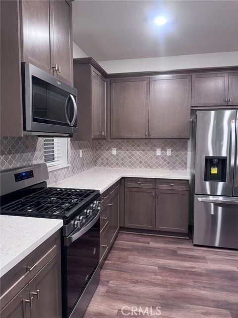 Detail Gallery Image 3 of 19 For 4254 S Laguna Ave, Ontario,  CA 91761 - 3 Beds | 2/1 Baths