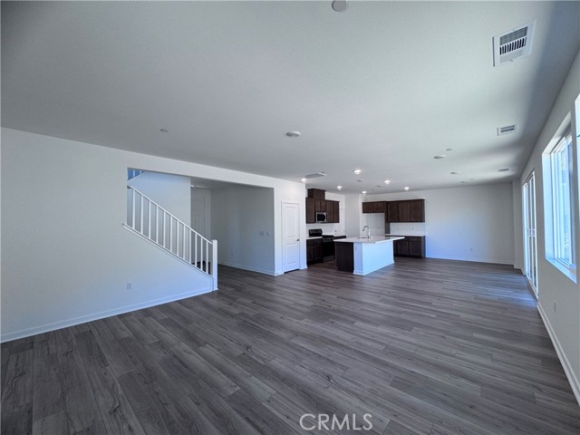 Detail Gallery Image 7 of 18 For 33313 Riverside, Lake Elsinore,  CA 92530 - 4 Beds | 3 Baths