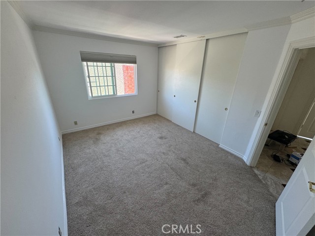 21041 Shaw Lane, Huntington Beach CA: https://media.crmls.org/medias/e97326d0-d7af-492d-8387-e29611a74612.jpg