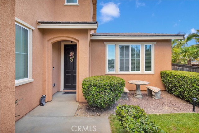 Detail Gallery Image 4 of 42 For 12282 Martinique St, Victorville,  CA 92392 - 4 Beds | 3 Baths