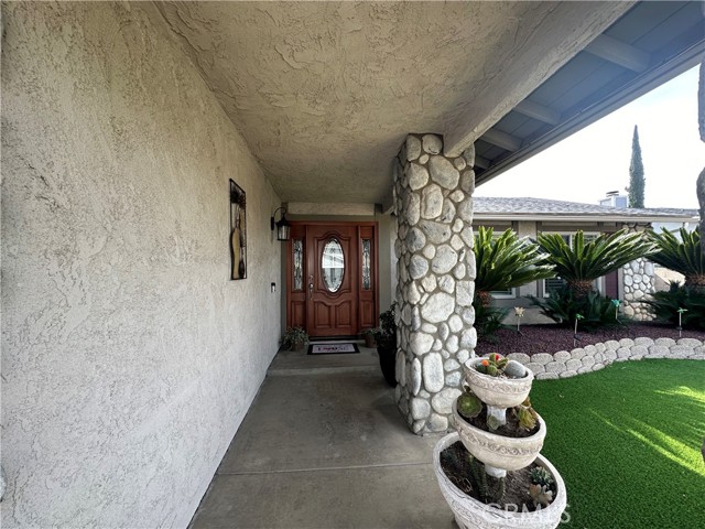 Image 3 for 14655 Glenoak Pl, Fontana, CA 92337