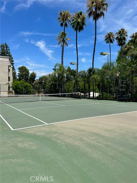 Detail Gallery Image 24 of 33 For 5515 Canoga Ave #326,  Woodland Hills,  CA 91367 - 2 Beds | 2 Baths