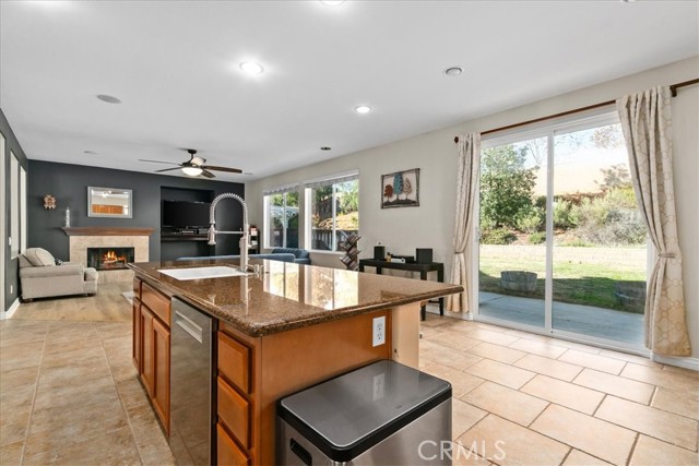 Detail Gallery Image 5 of 47 For 36554 Torrey Pines, Beaumont,  CA 92223 - 3 Beds | 2/1 Baths