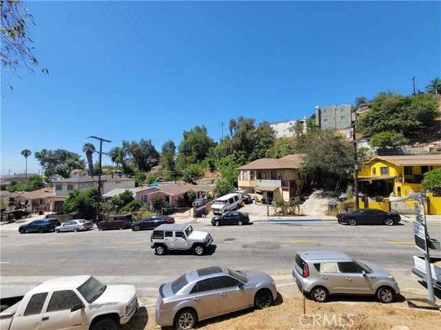 Detail Gallery Image 8 of 17 For 1000 N Gage Ave, Los Angeles,  CA 90063 - – Beds | – Baths
