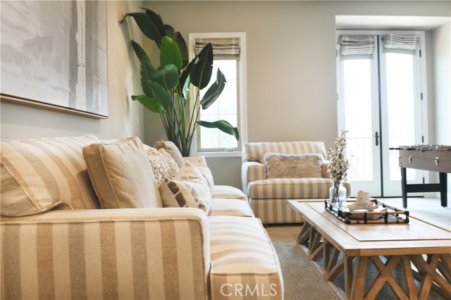46 Shadybend, Irvine CA: https://media.crmls.org/medias/e9759675-a9f3-4505-9730-43c5788489d9.jpg