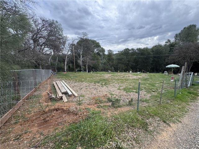 Detail Gallery Image 4 of 5 For 5344 Spruce, Clearlake,  CA 95422 - – Beds | – Baths