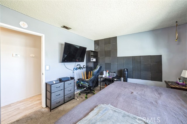 Detail Gallery Image 22 of 44 For 13522 Pan Am Bld, Moreno Valley,  CA 92553 - 4 Beds | 2 Baths