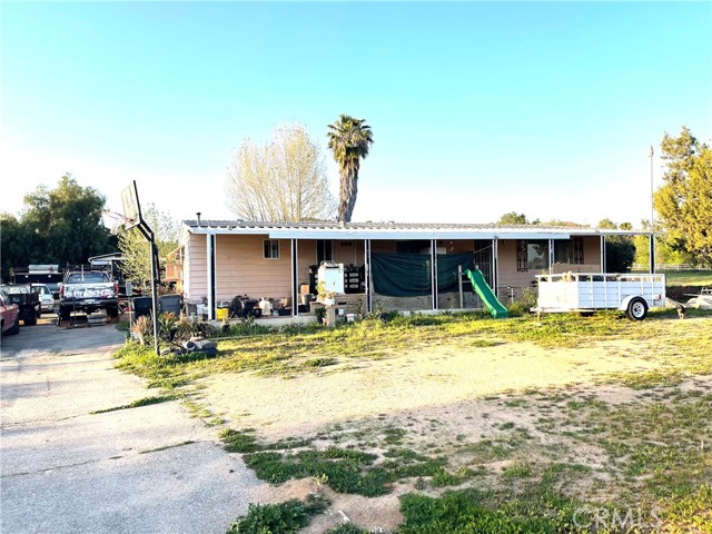 20688 Telford Ave, Perris CA: https://media.crmls.org/medias/e977c86d-37b1-4d3c-a4f9-1a52163ee68f.jpg