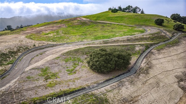 Detail Gallery Image 11 of 17 For 6631 Valle Verde Ln, San Luis Obispo,  CA 93405 - 4 Beds | 4/1 Baths