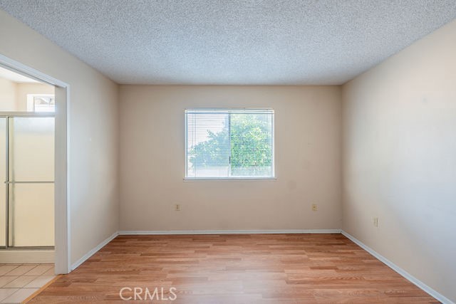 https://media.crmls.org/medias/e97af8c4-950d-42eb-a60c-c96aeb8d949d.jpg?preset=X-Large