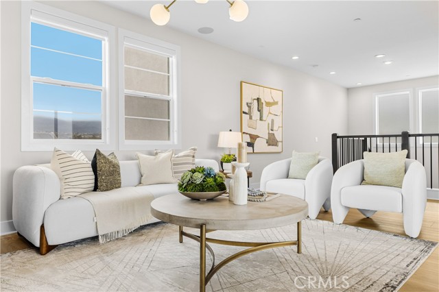 281 Burwood, Lake Forest CA: https://media.crmls.org/medias/e97be7b6-05e7-4f7a-8c5f-a9fad6720a20.jpg