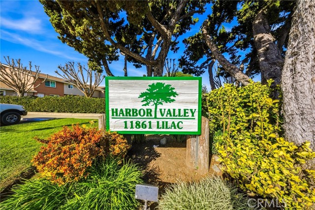 Detail Gallery Image 35 of 44 For 11912 Verbena Ct, Fountain Valley,  CA 92708 - 4 Beds | 3 Baths