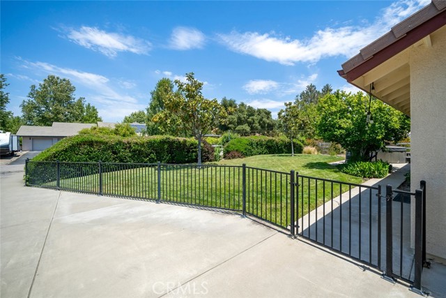 1730 Sandalwood Lane, Templeton CA: https://media.crmls.org/medias/e97d17fd-649d-4b07-9122-091ac54ef17c.jpg