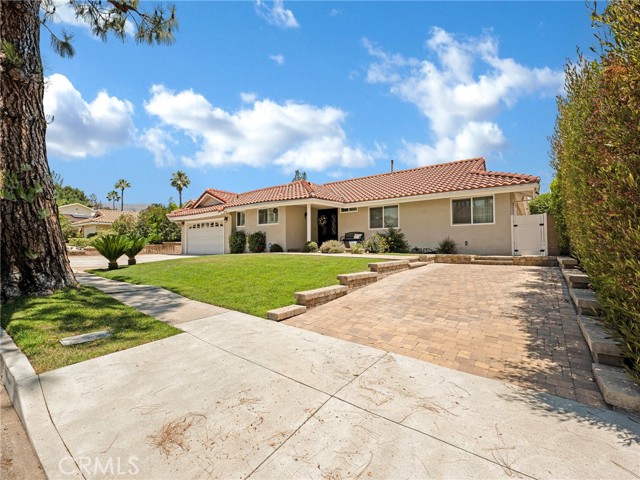 11122 Yolanda Avenue, Porter Ranch CA: https://media.crmls.org/medias/e97d69d8-a625-445e-9e2b-484632dd8f4f.jpg