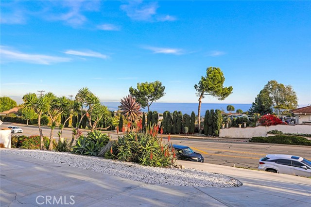 30717 Palos Verdes Drive E, Rancho Palos Verdes, California 90275, 3 Bedrooms Bedrooms, ,2 BathroomsBathrooms,Residential,For Sale,Palos Verdes Drive E,SB24197588