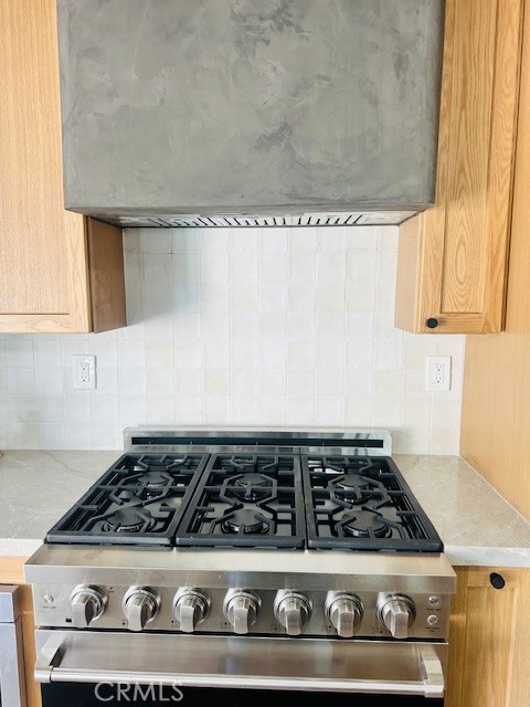 Detail Gallery Image 15 of 56 For 2440 Ostrom, Long Beach,  CA 90815 - 4 Beds | 3 Baths