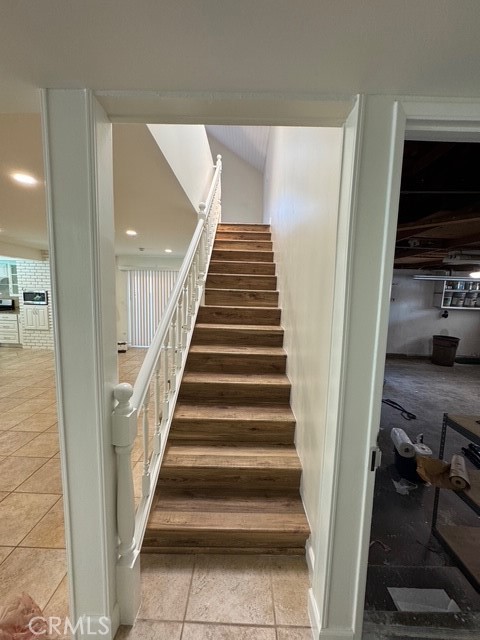 5212 Chablis Circle, Irvine CA: https://media.crmls.org/medias/e97e3fb3-e78b-4261-ab05-a579b9bb3784.jpg