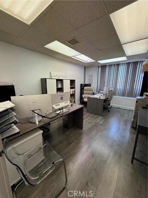  Commercial for Sale in Burbank, California